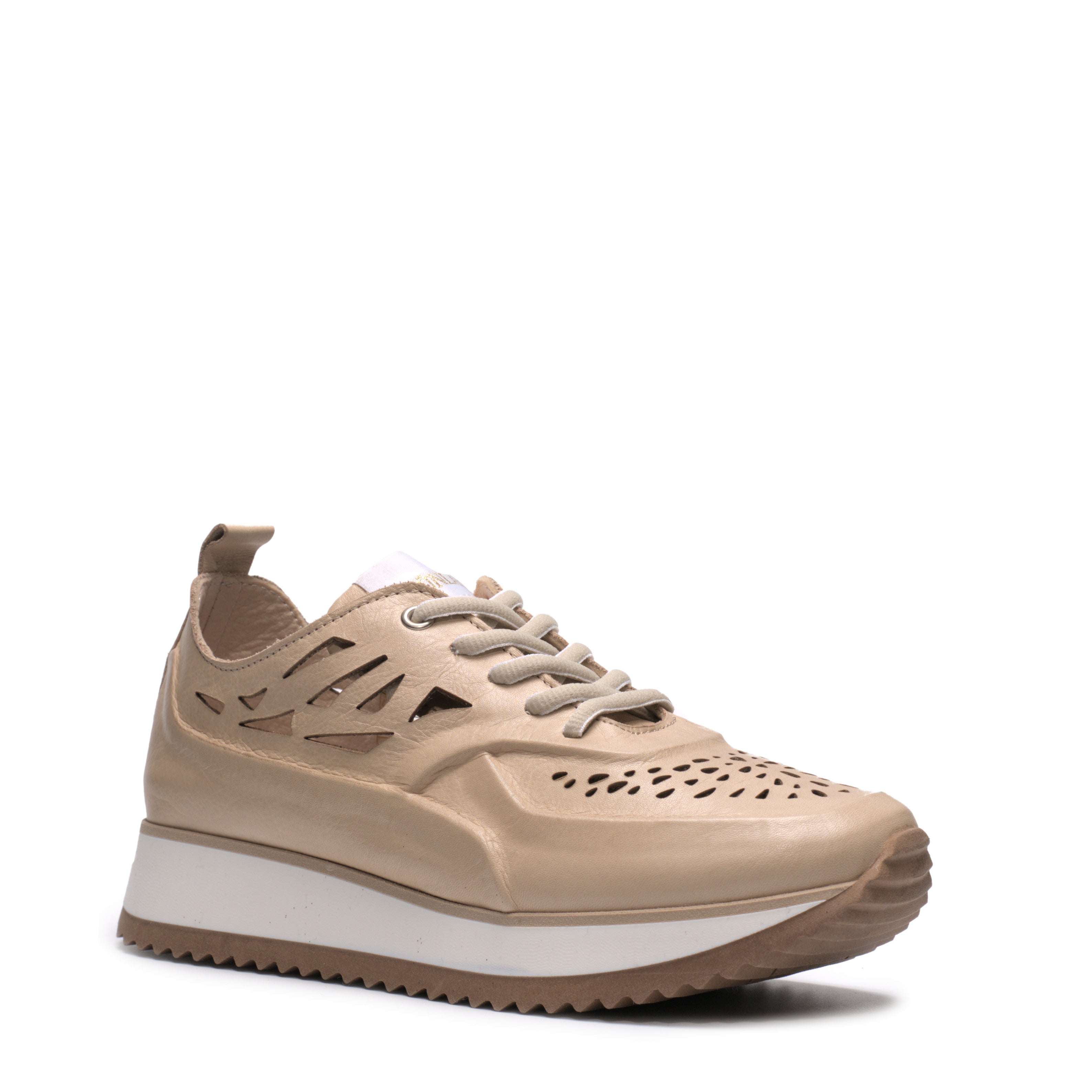 Scarpa Lacci Traforata Suola Gomma Grunland  SC2164